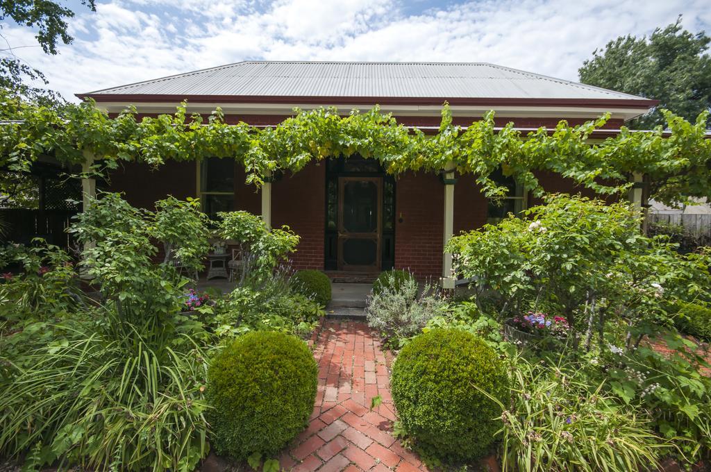 The Graces Beechworth Bed & Breakfast Exterior photo